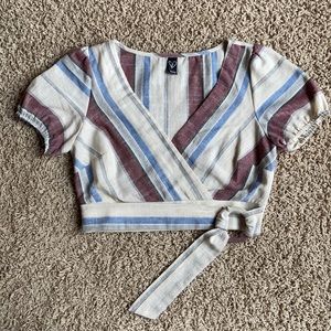 Puffy Shoulder Stripped Crop Top